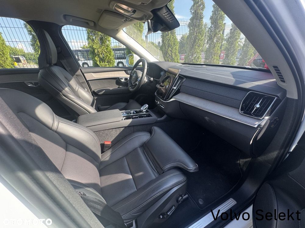 Volvo XC 90 - 31