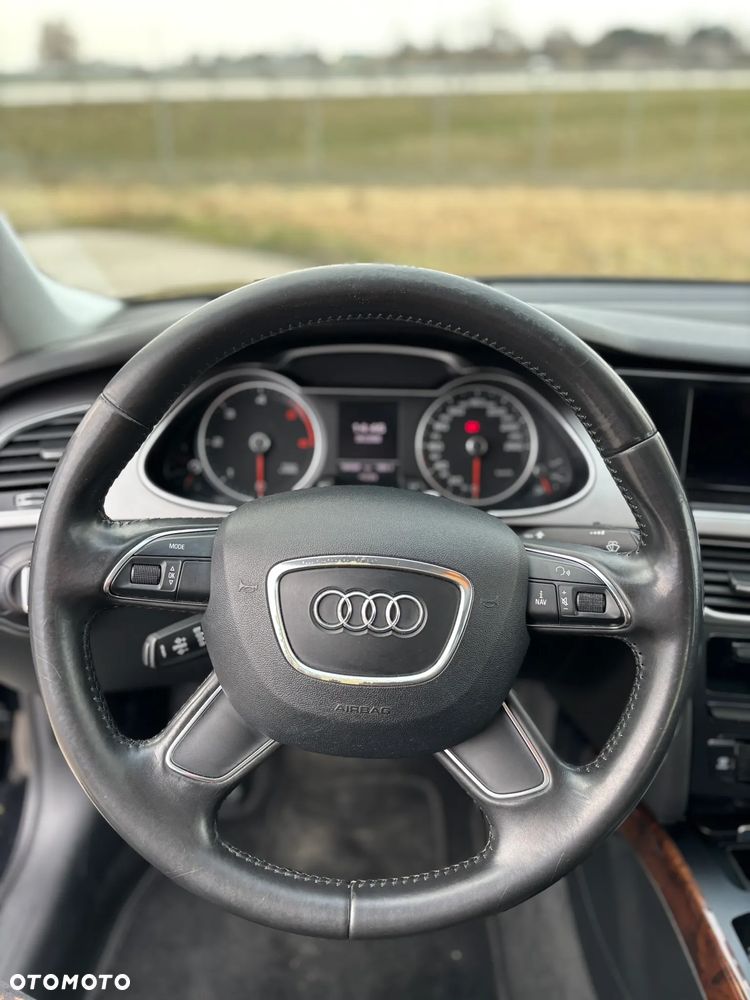 Audi A4 Limousine - 18