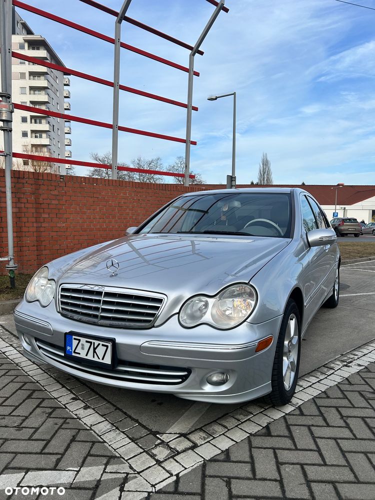 Mercedes-Benz Klasa C 280 4Matic Automatik Avantgarde - 1