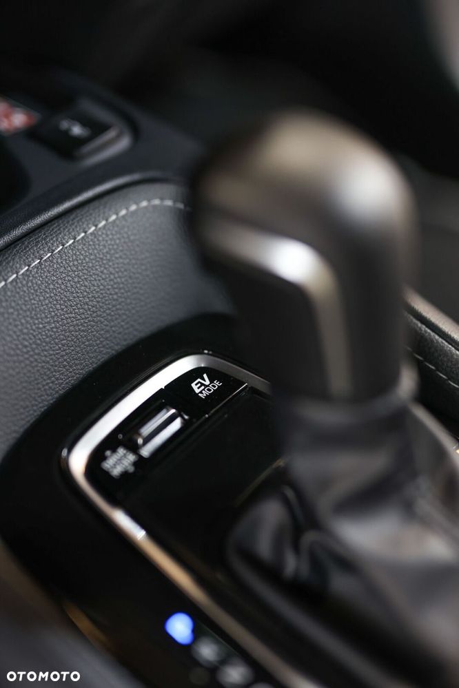 Toyota Corolla 2.0 Hybrid Style - 35