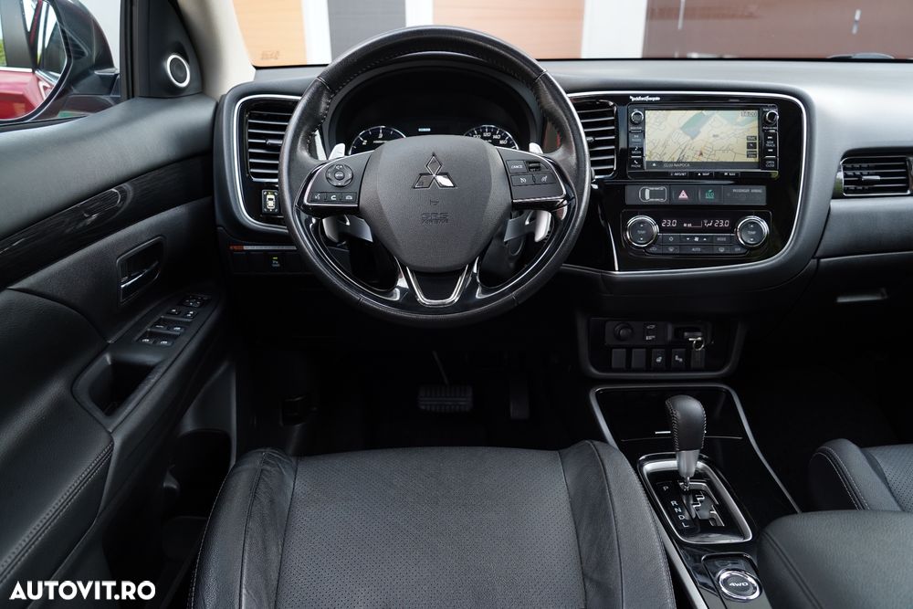 Mitsubishi Outlander 2.2 DI-D 4WD Automatik Diamant Edition - 9