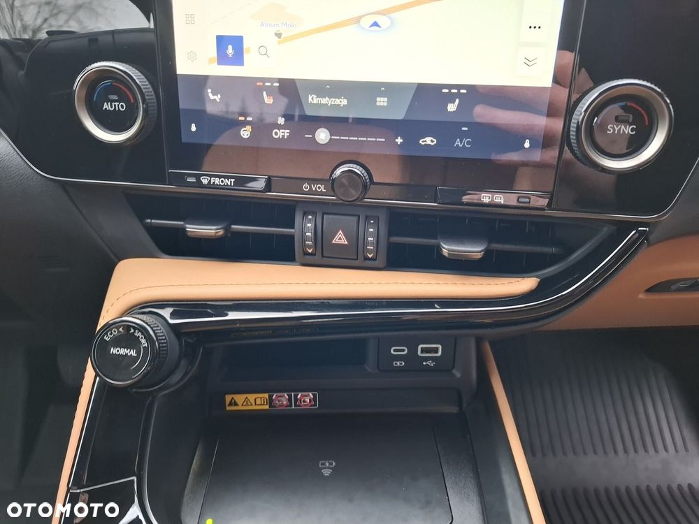 Lexus NX 350h Prestige 2WD - 32