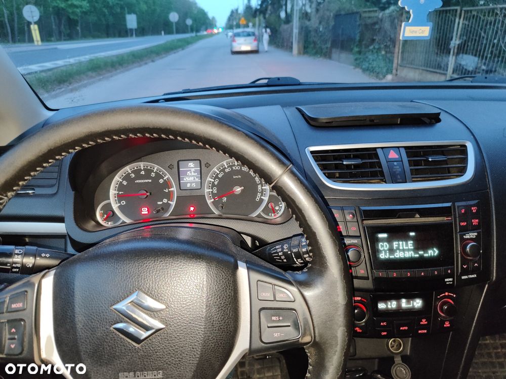 Suzuki Swift - 8