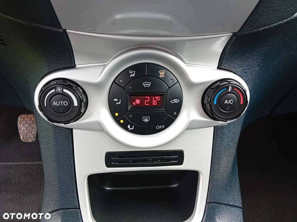 Ford Fiesta 1.25 Titanium X - 11