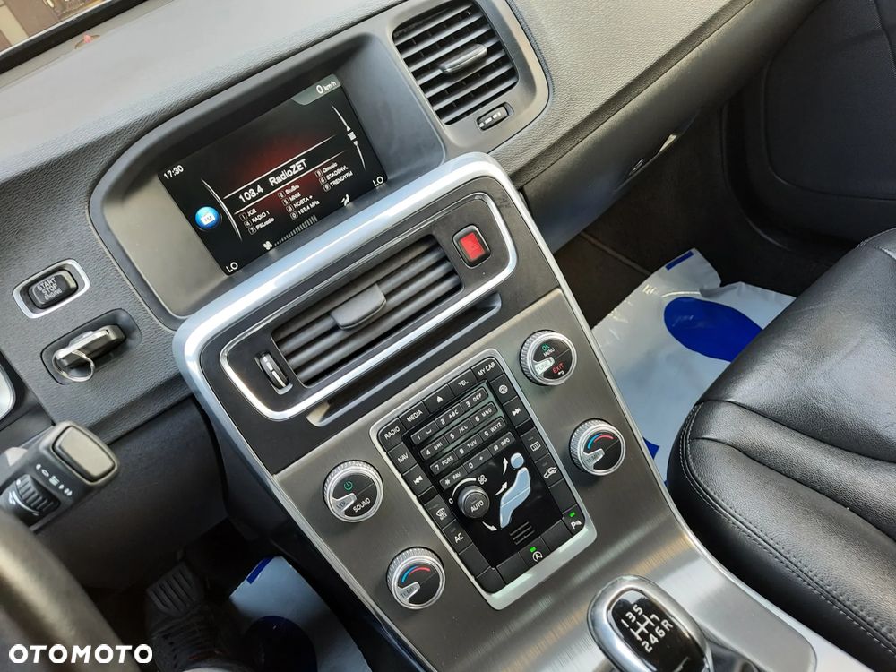 Volvo S60 D2 Summum - 22