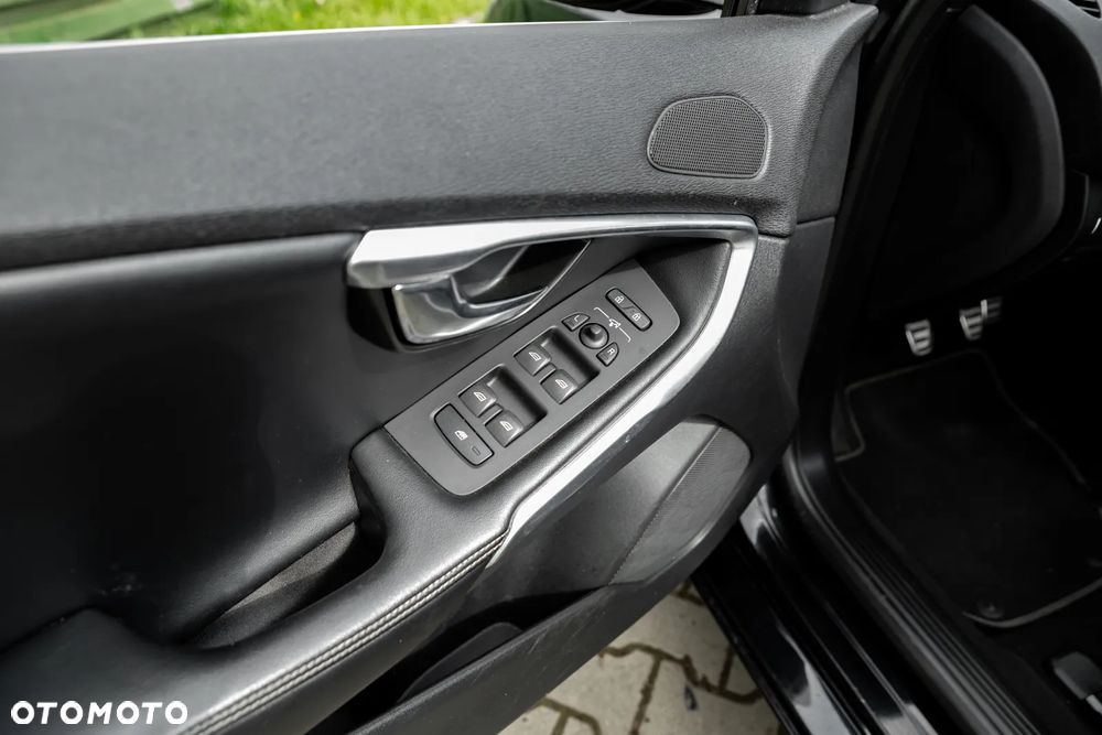 Volvo V40 D4 Drive-E Kinetic - 18