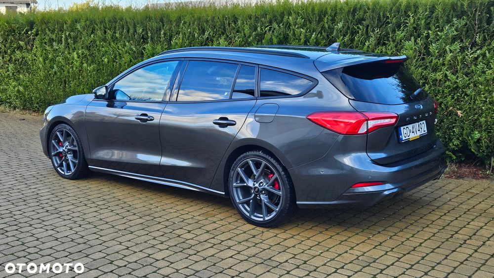 Ford Focus 2.0 EcoBlue ST - 8