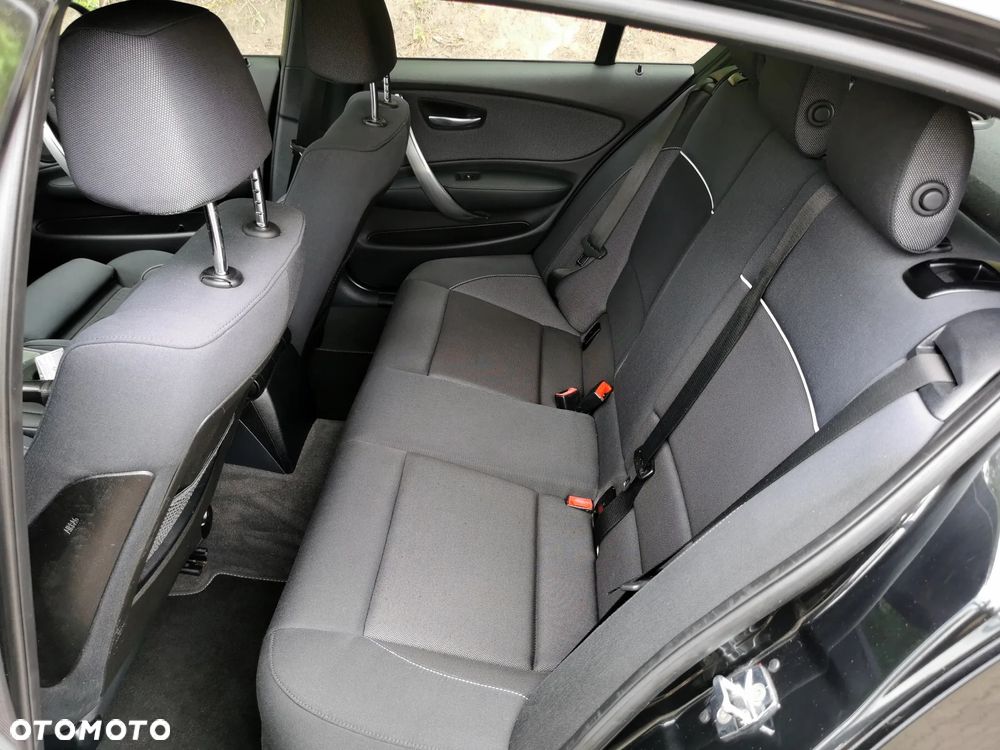 BMW Seria 1 120i Edition Sport - 18