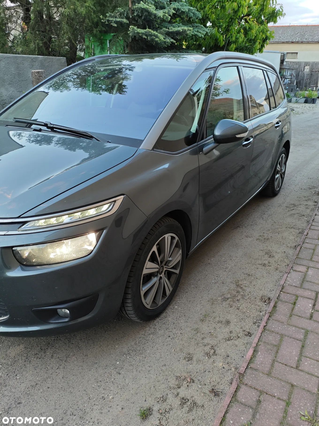 Citroën C4 Grand Picasso 1.6 BlueHDi MoreLife - 1