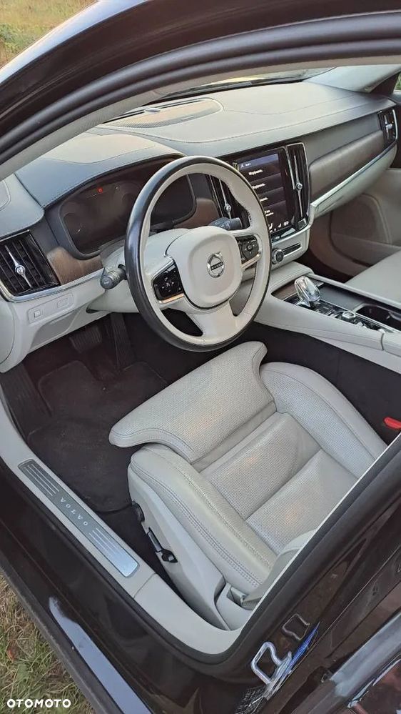 Volvo S90 - 3