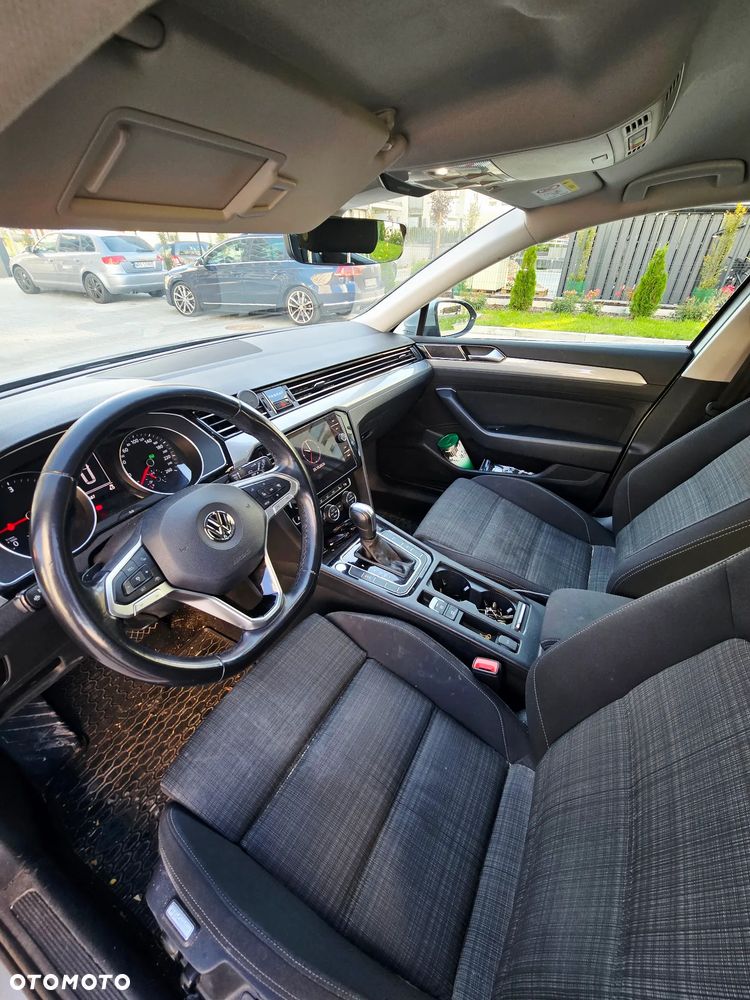 Volkswagen Passat 2.0 TDI BMT Comfortline DSG - 11