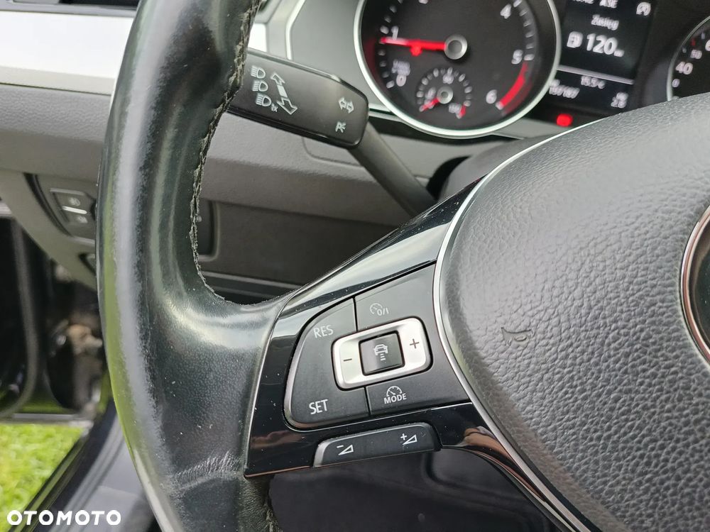 Volkswagen Passat 2.0 TDI BMT Comfortline - 30