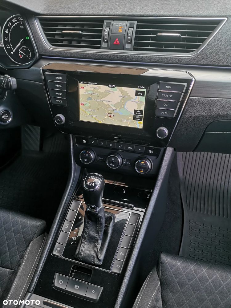 Skoda Superb 2.0 TDI 4x4 Style DSG - 13