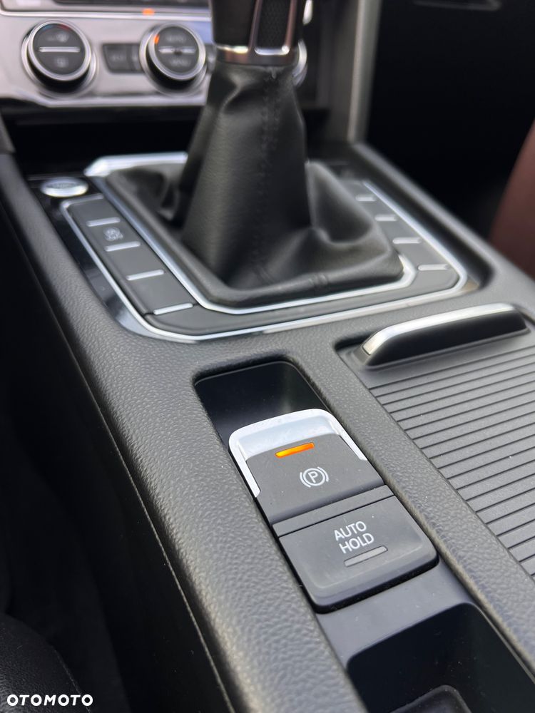 Volkswagen Passat 2.0 TDI (BlueMotion Technology) Trendline - 21