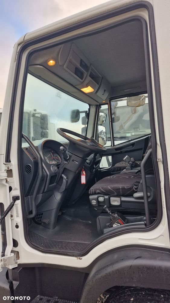 Iveco Eurocargo 120e18 Kiper Wywrot 4x2 Blokada trzy osoby - 21