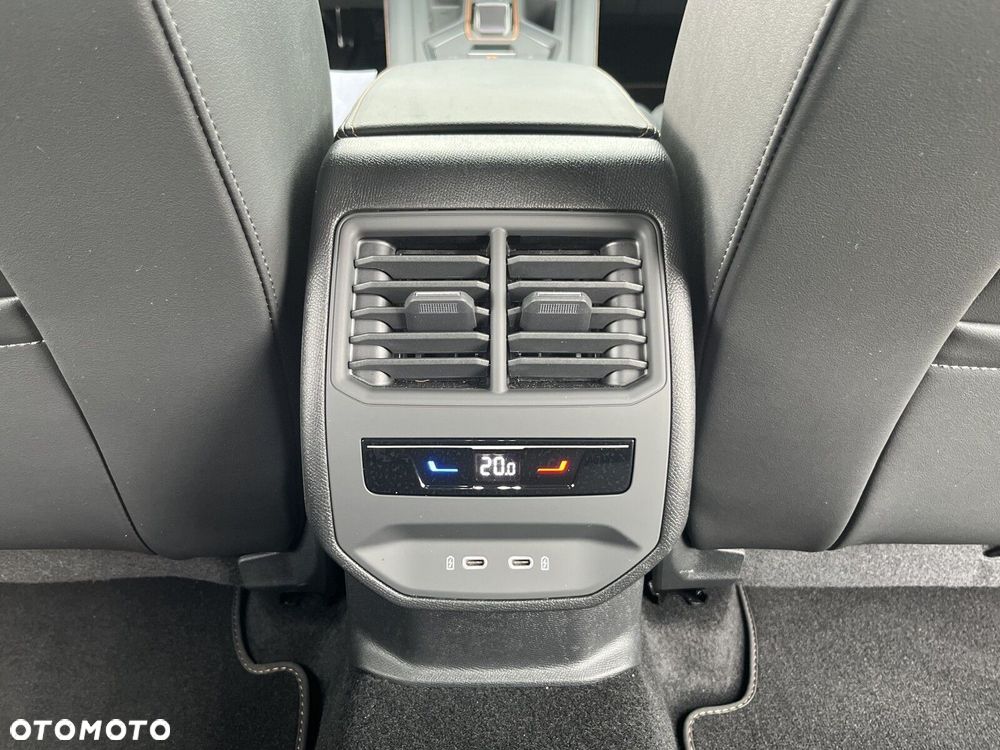 Cupra Leon 1.5 eTSI DSG - 37