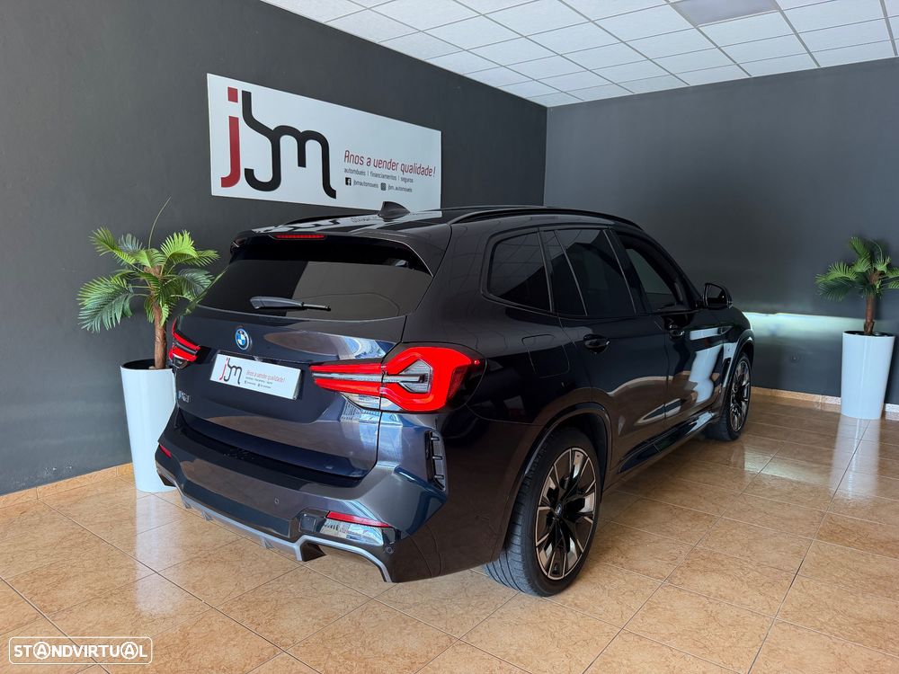 BMW iX3 M Sport Impressive - 22