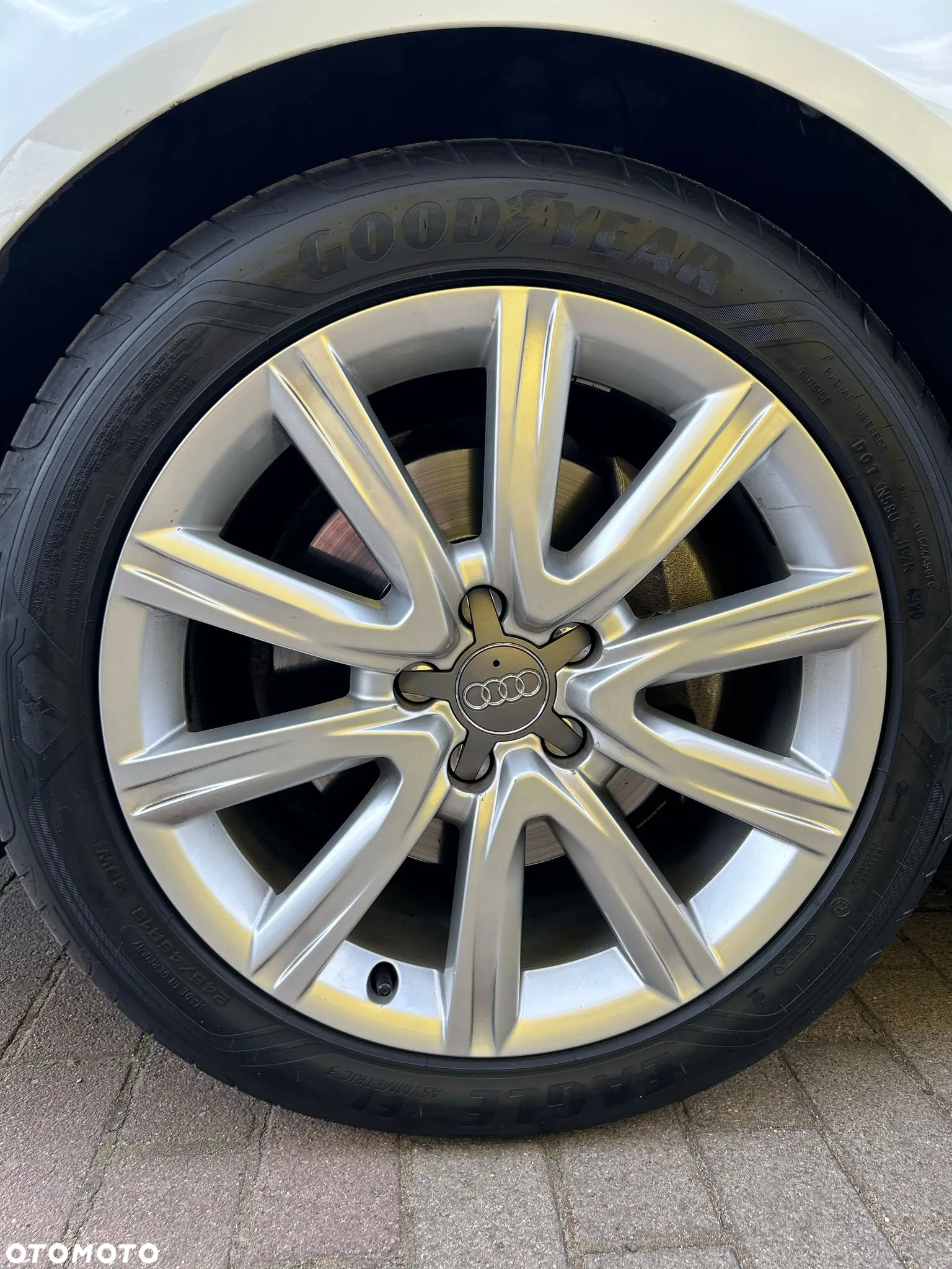 Audi A6 - 6