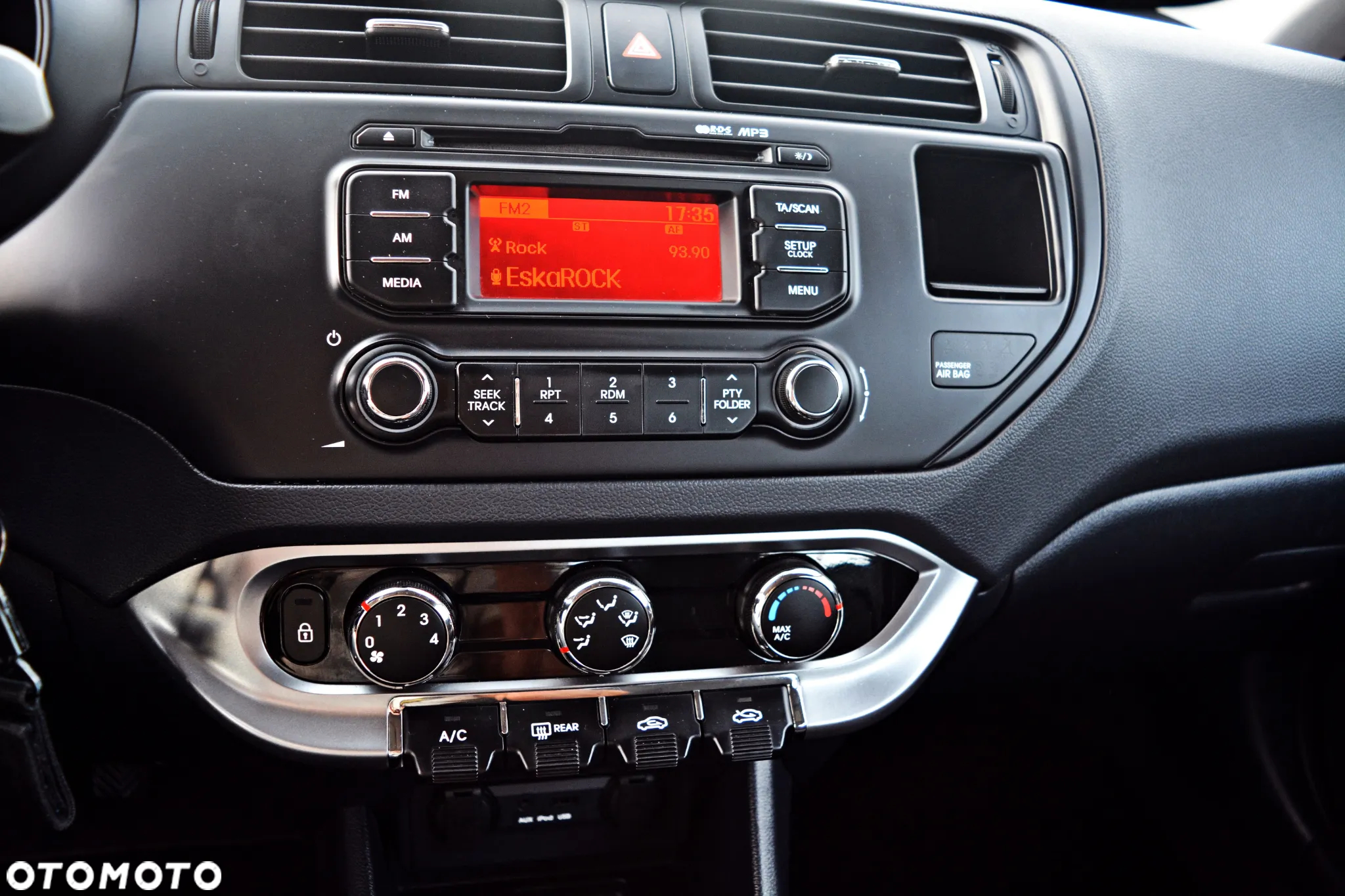 Kia Rio 1.2 Edition 7 - 9