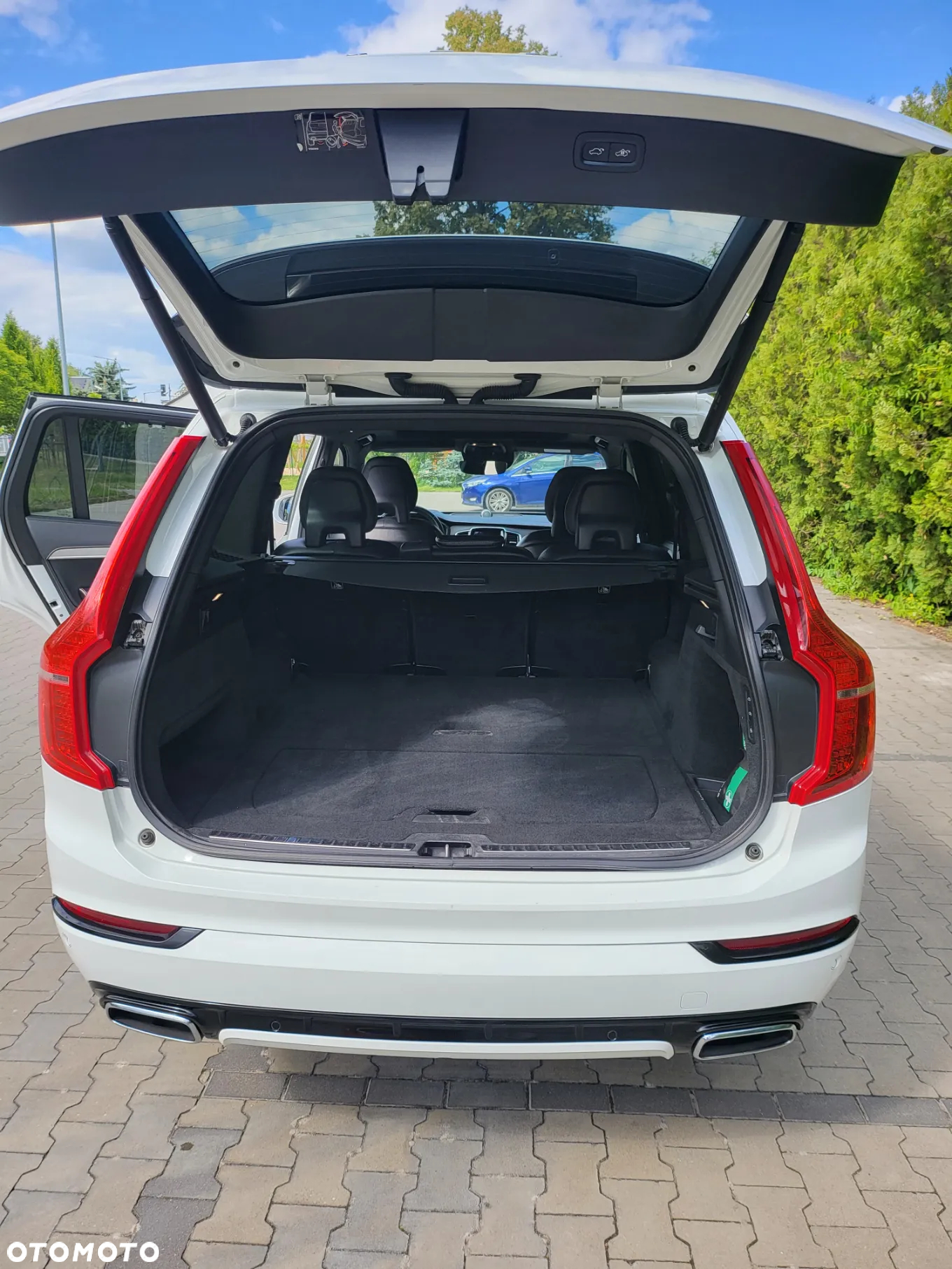 Volvo XC 90 D5 AWD R-Design - 14
