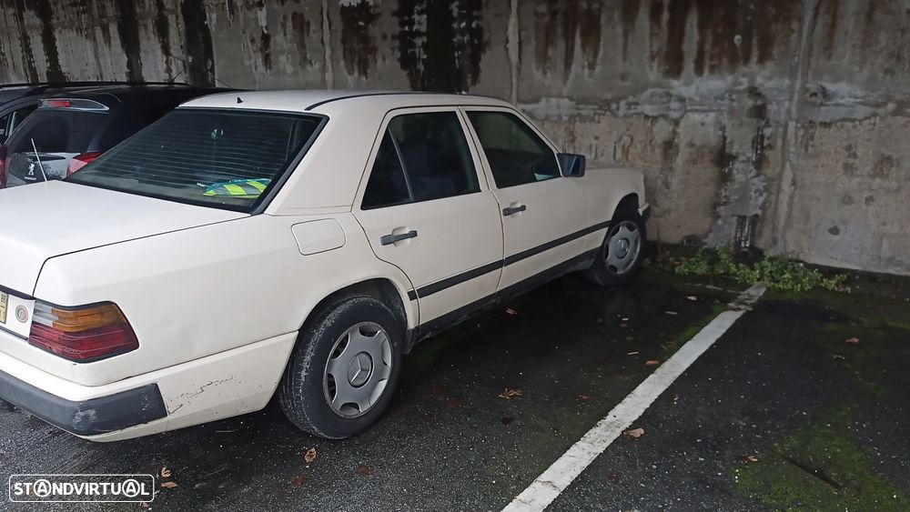 Mercedes-Benz W124 (1984-1997) 250 D - 12