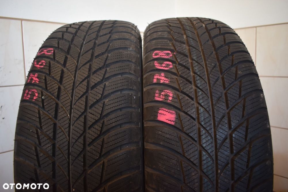 R17 205/60 Bridgestone Blizzak LM001 - 1