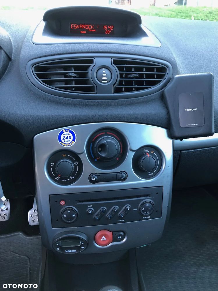 Renault Clio 2.0 16V Sport - 17