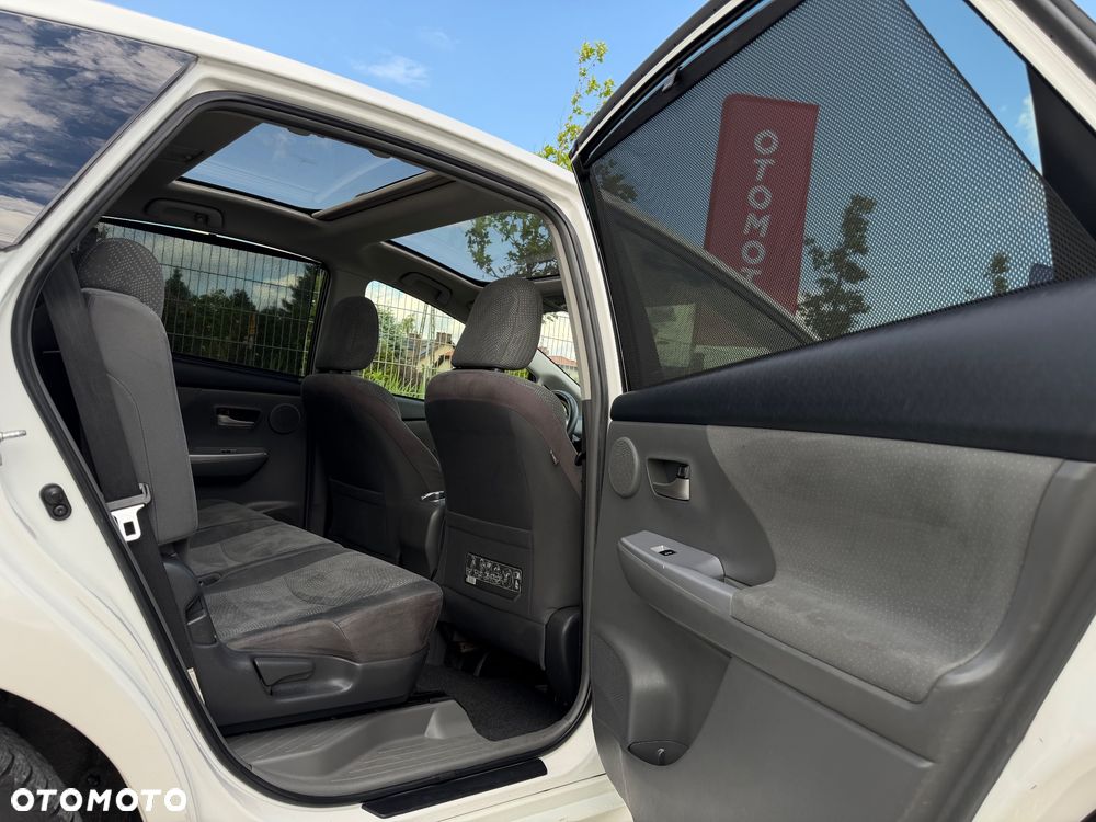 Toyota Prius+ 1.8 HSD Prestige - 28
