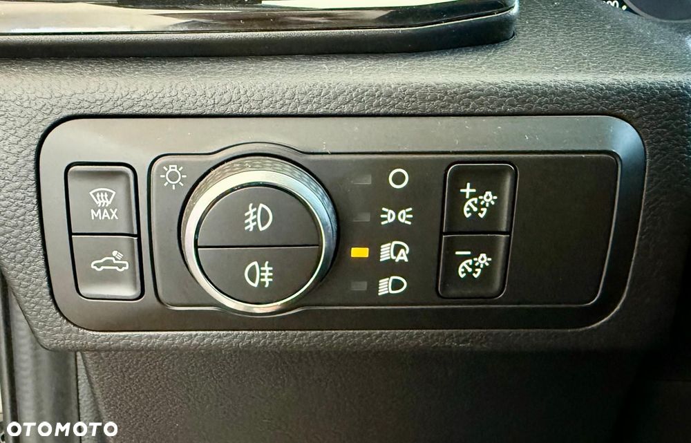 Volkswagen Amarok LIFE - 19