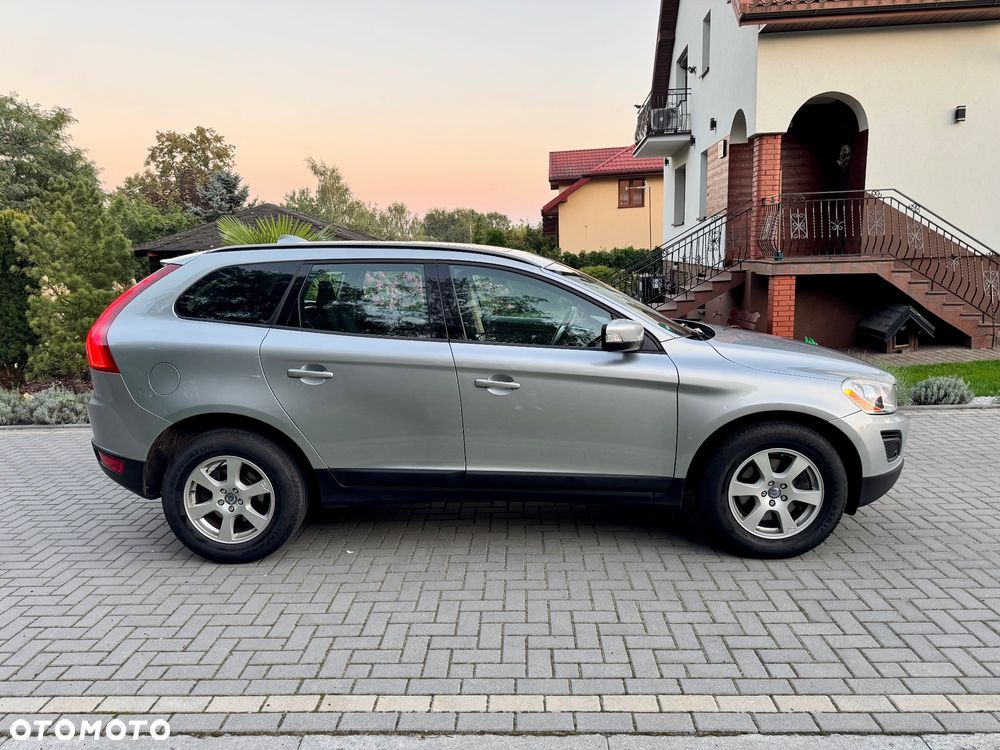 Volvo XC 60 D4 Geartronic Momentum - 12