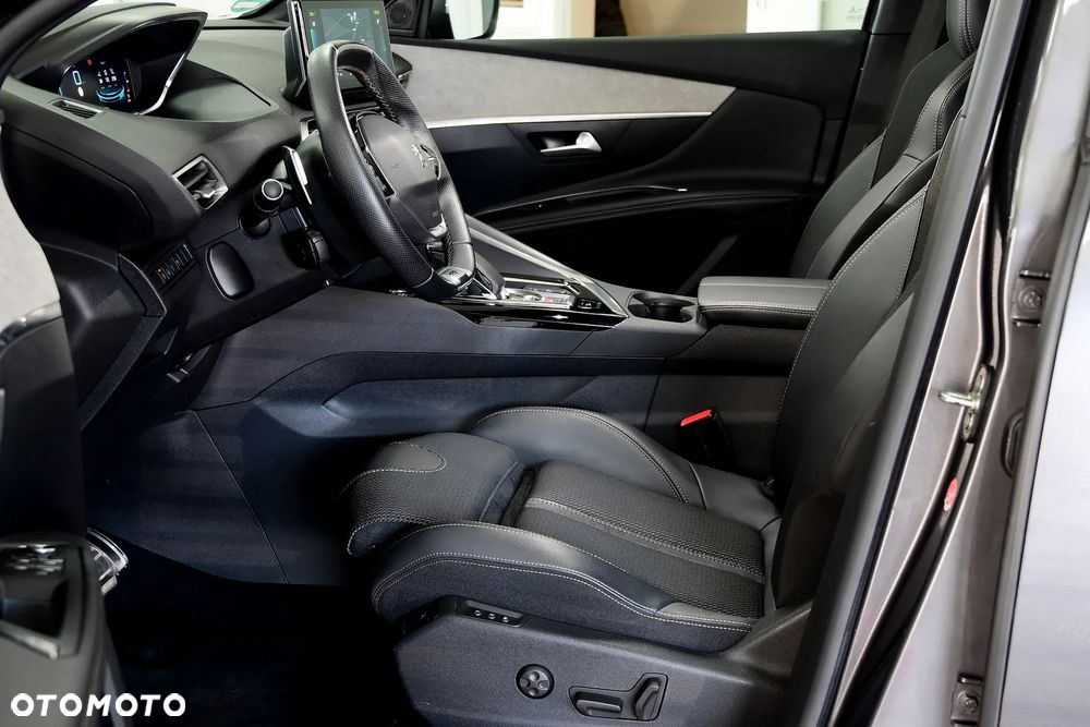 Peugeot 3008 1.6 PureTech Hybrid4 PHEV GT S&S EAT8 - 19