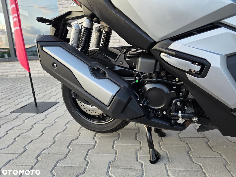 Honda ADV350 - 8