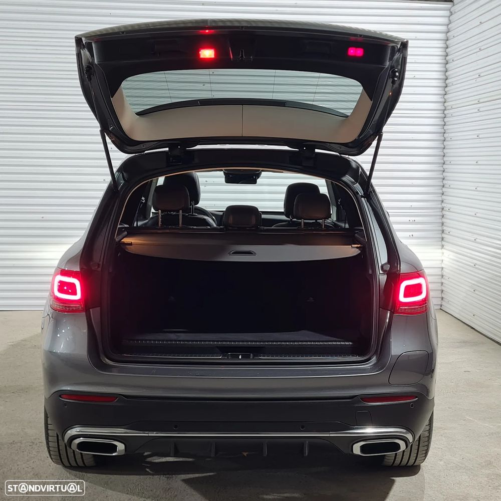 Mercedes-Benz GLC 300 e 4Matic 9G-TRONIC AMG Line - 7