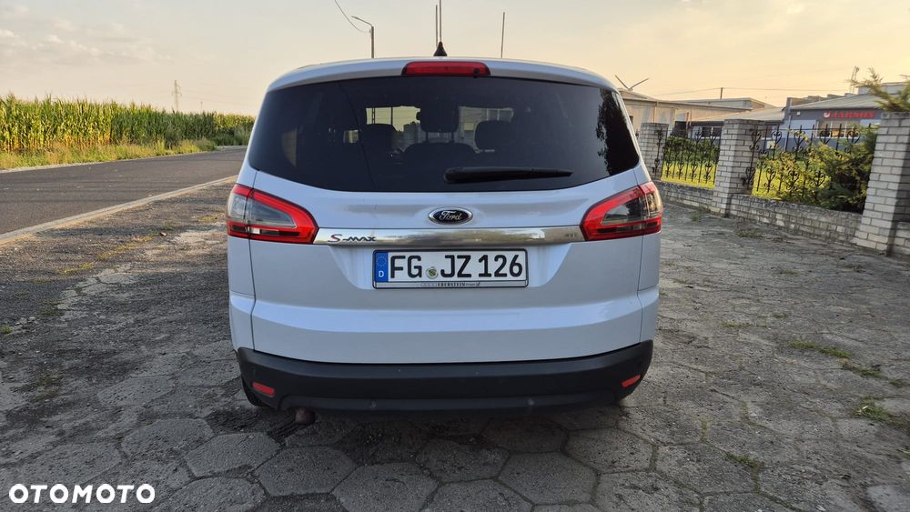 Ford S-Max - 35