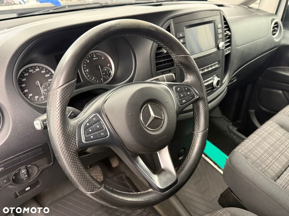 Mercedes-Benz Vito - 15
