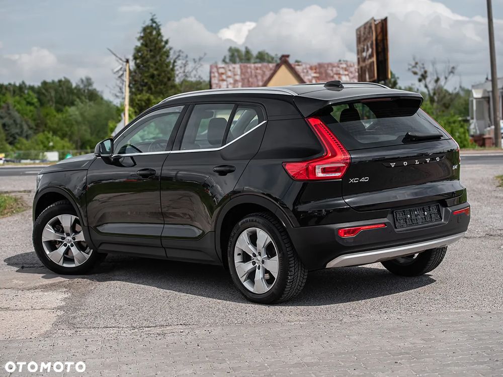 Volvo XC 40 B4 B AWD R-Design - 9