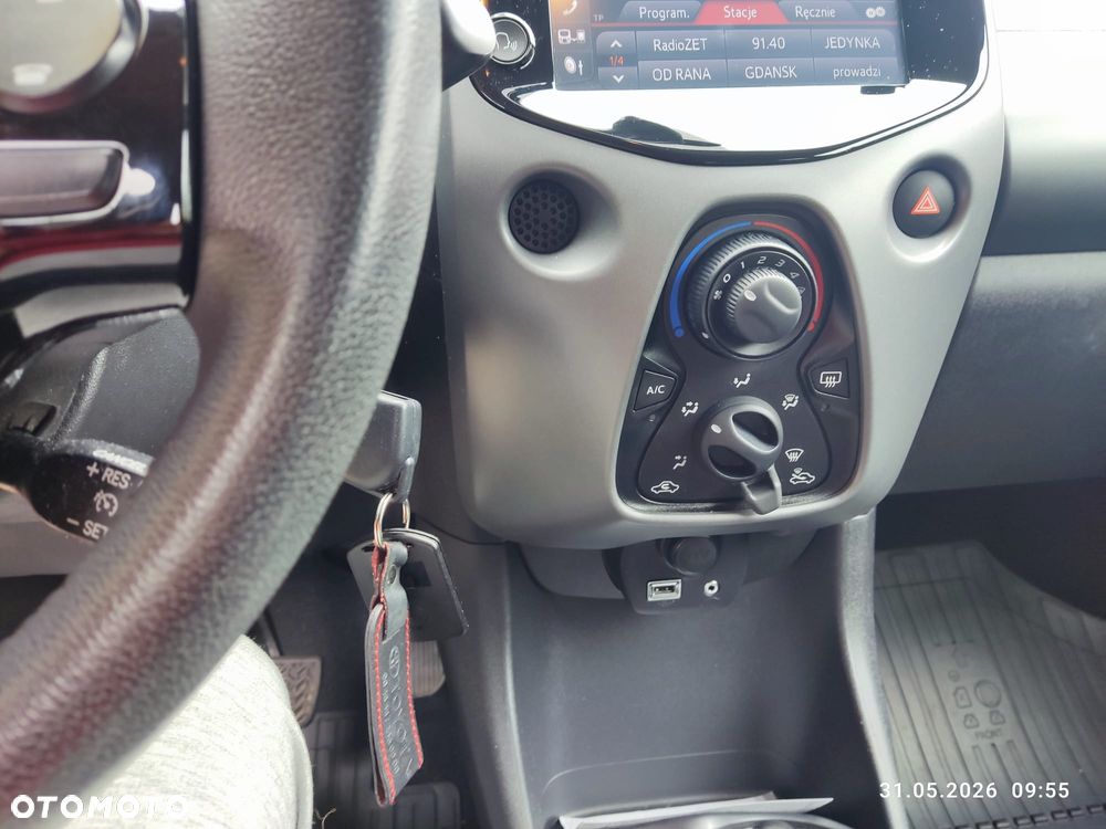 Toyota Aygo x-play - 15