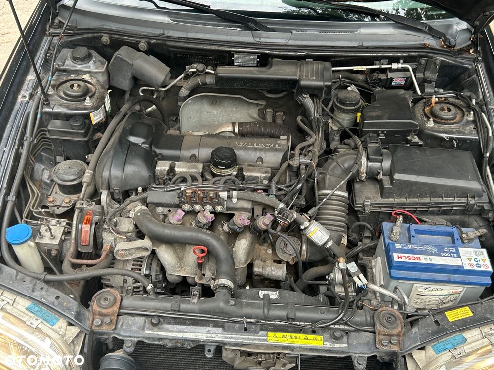 Volvo S40 1.8 - 25