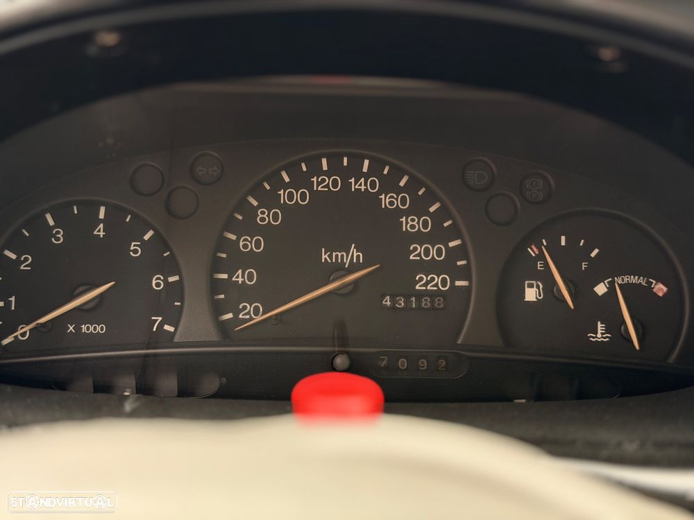 Ford Fiesta 1.25 Ghia - 7