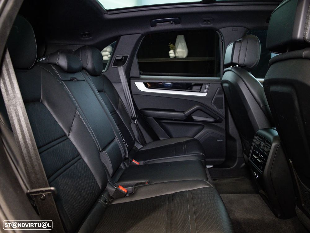 Porsche Cayenne S E-Hybrid - 38