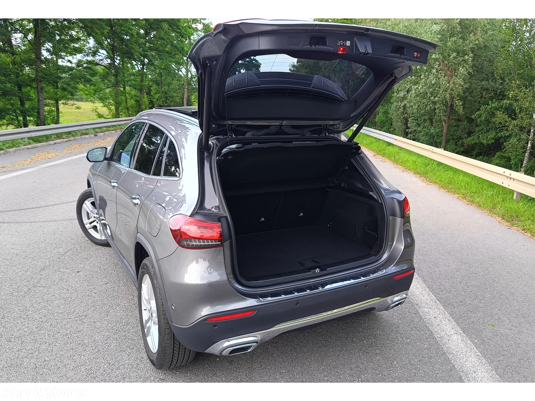 Mercedes-Benz GLA 250 4-Matic - 25