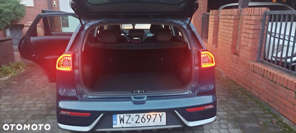 Kia Niro 1.6 GDI Hybrid L - 3