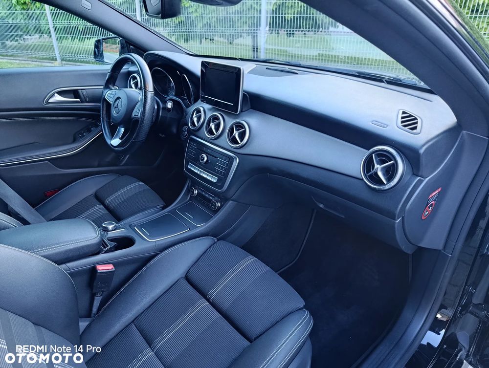 Mercedes-Benz CLA - 24