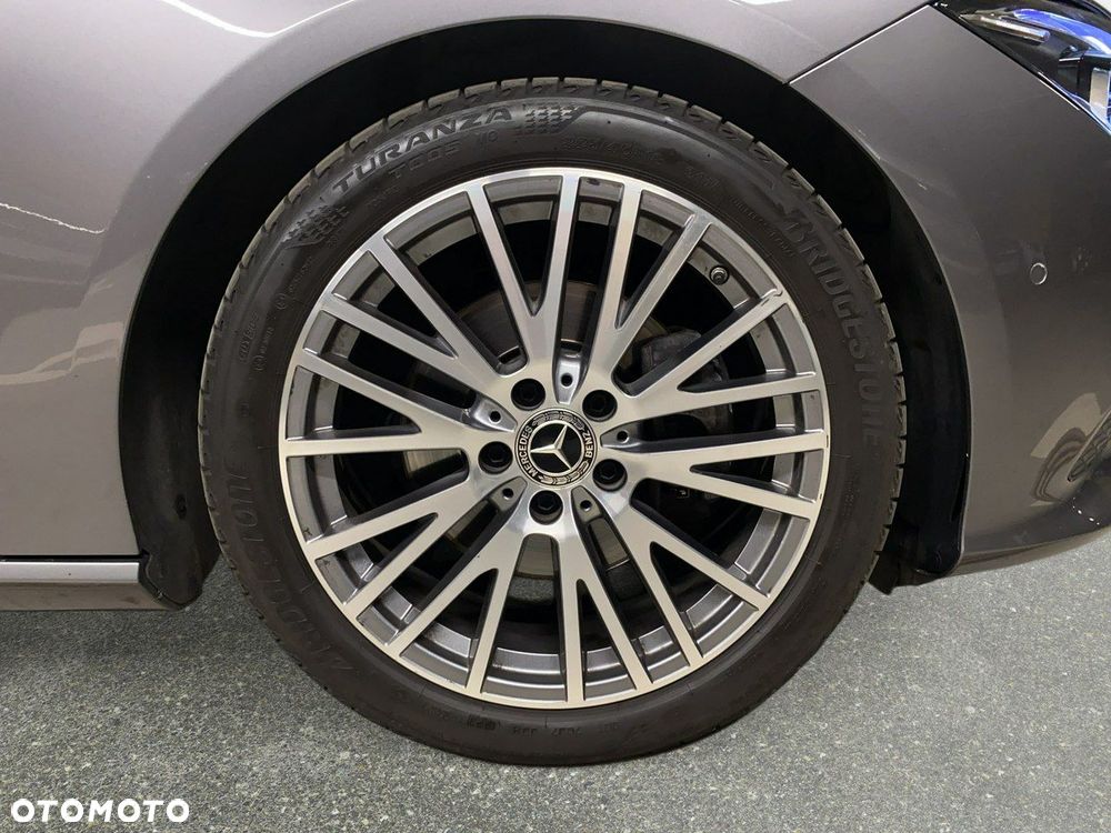 Mercedes-Benz CLA - 13