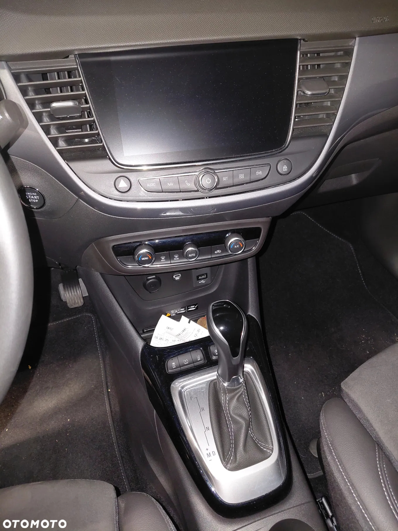 Opel Crossland X - 8