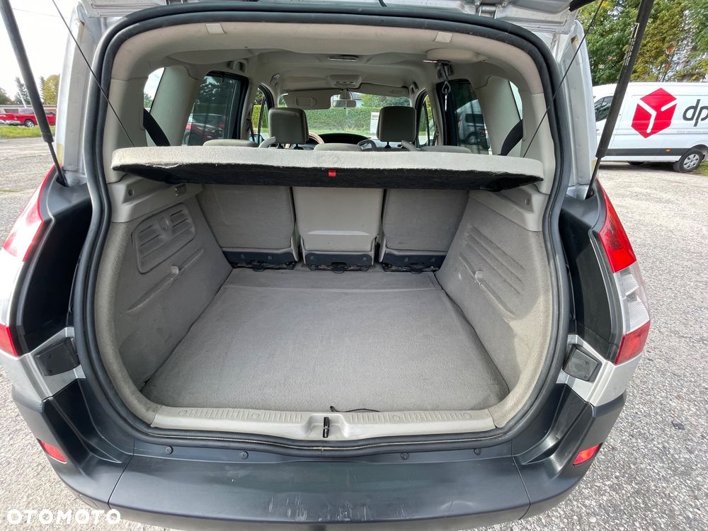Renault Scenic - 15