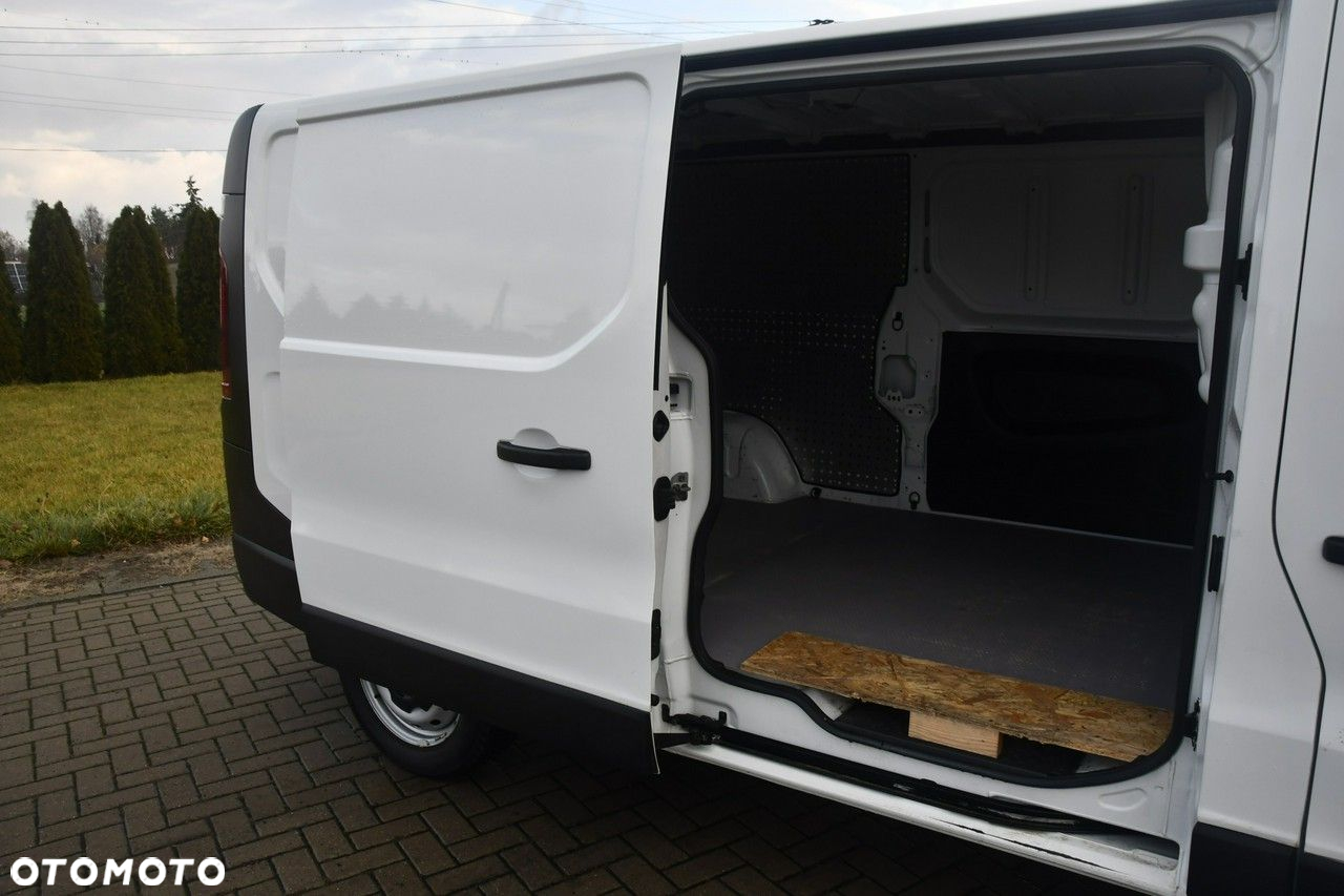Renault Trafic - 18