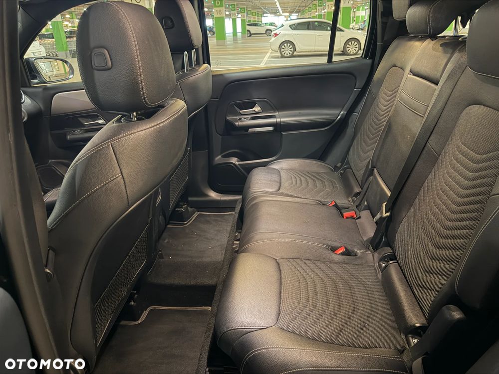 Mercedes-Benz GLB 200 7G-DCT - 16