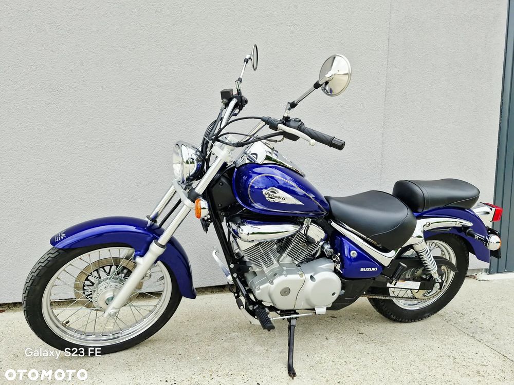 Suzuki Intruder - 20
