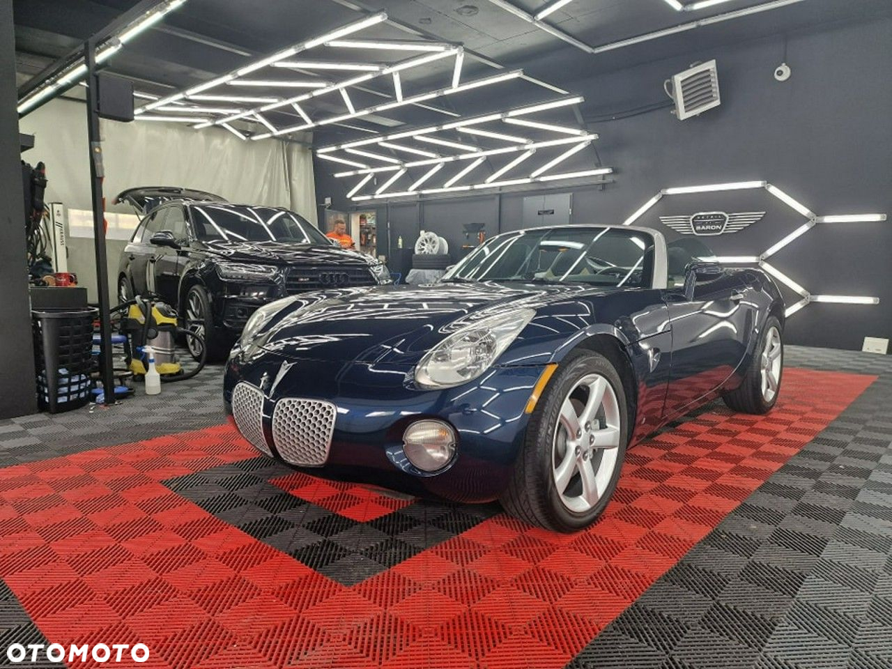 Pontiac Solstice - 5